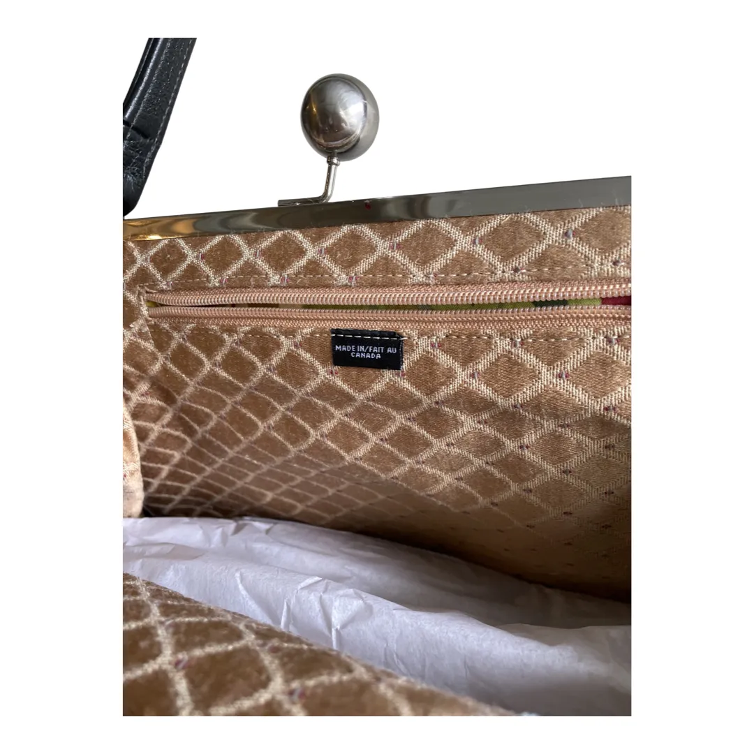 4051-L Mulberry Dot