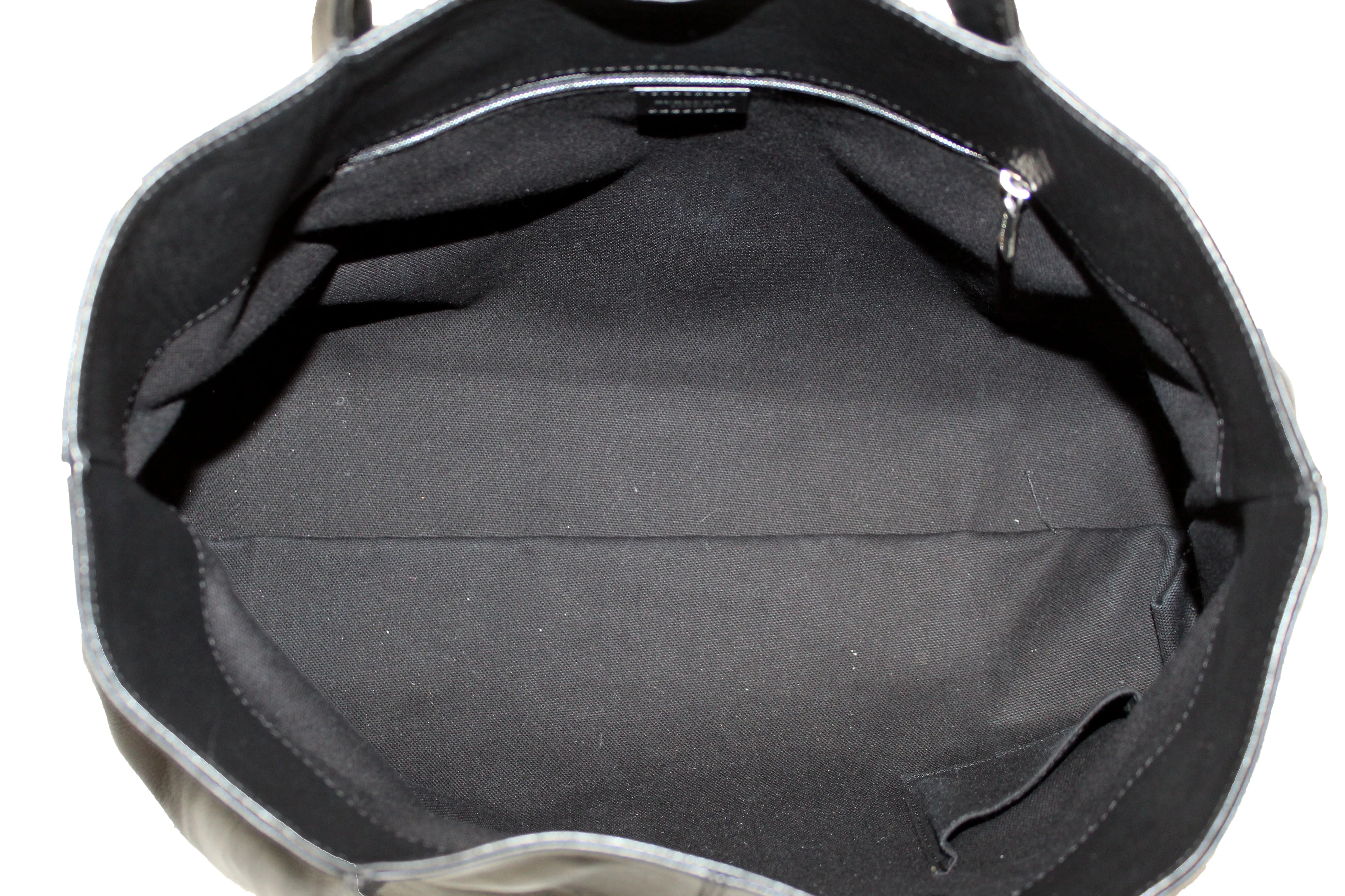 Authentic Burberry Black Haymarket Leather Horn Toggle Tote