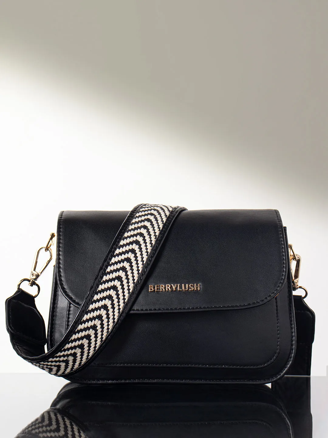 Berrylush Women Solid Black PU Detachable Sling Strap Arrow Striped Pattern Structured Regular Sling Bag
