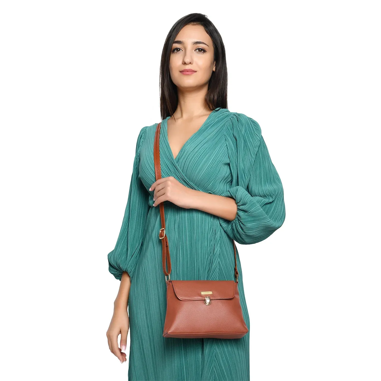 Caprese Bailey Sling Medium Saddle