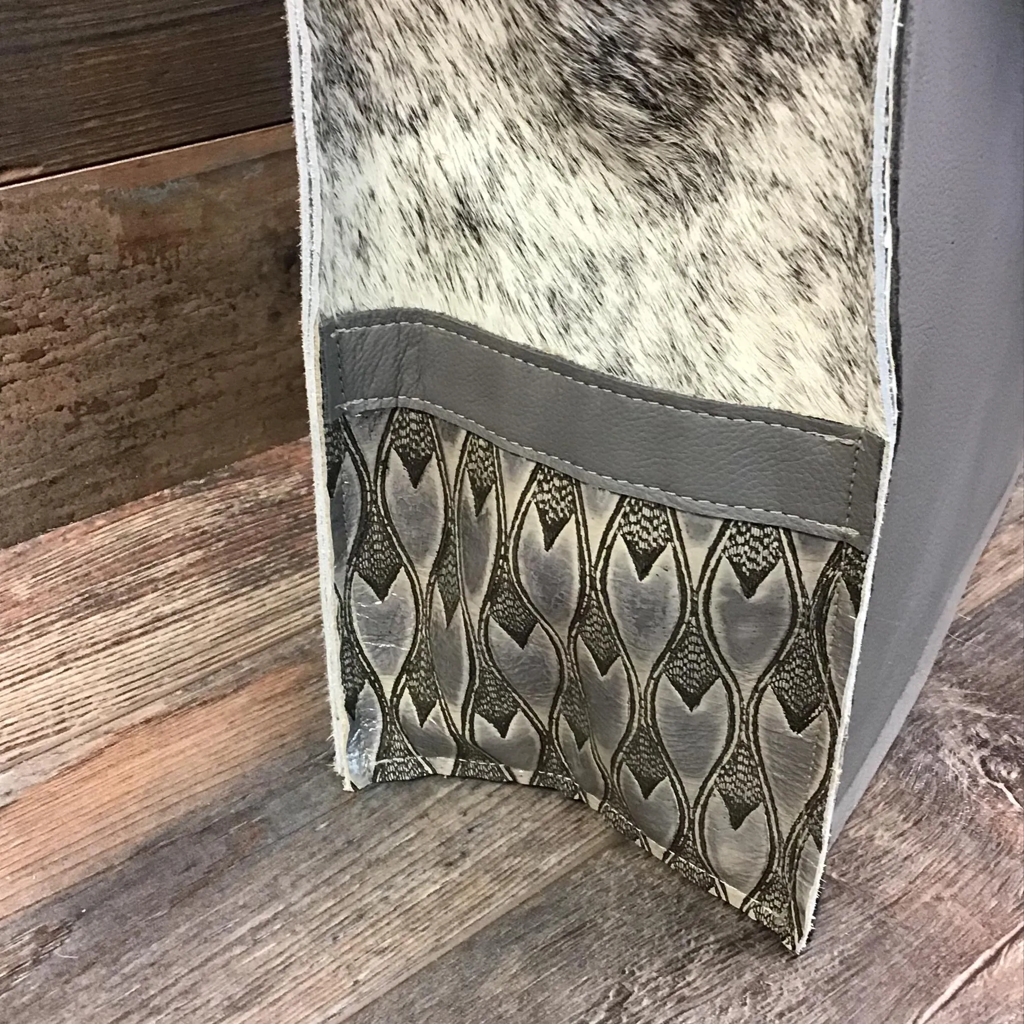 Get Outta Dodge Hybrid Tote - #18041