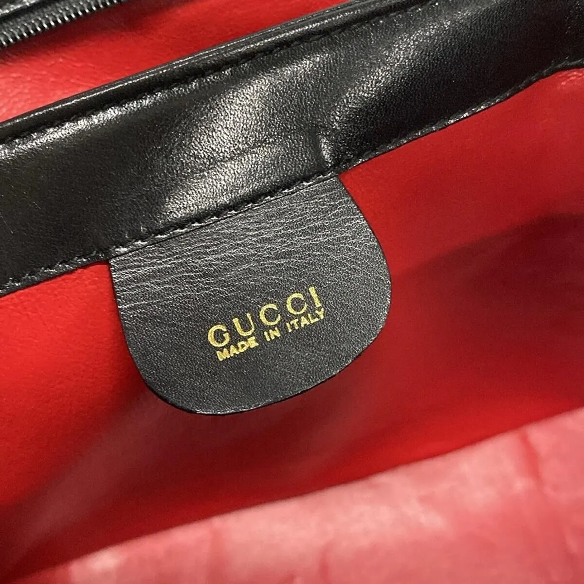 Gucci Horseshoe - Black Leather