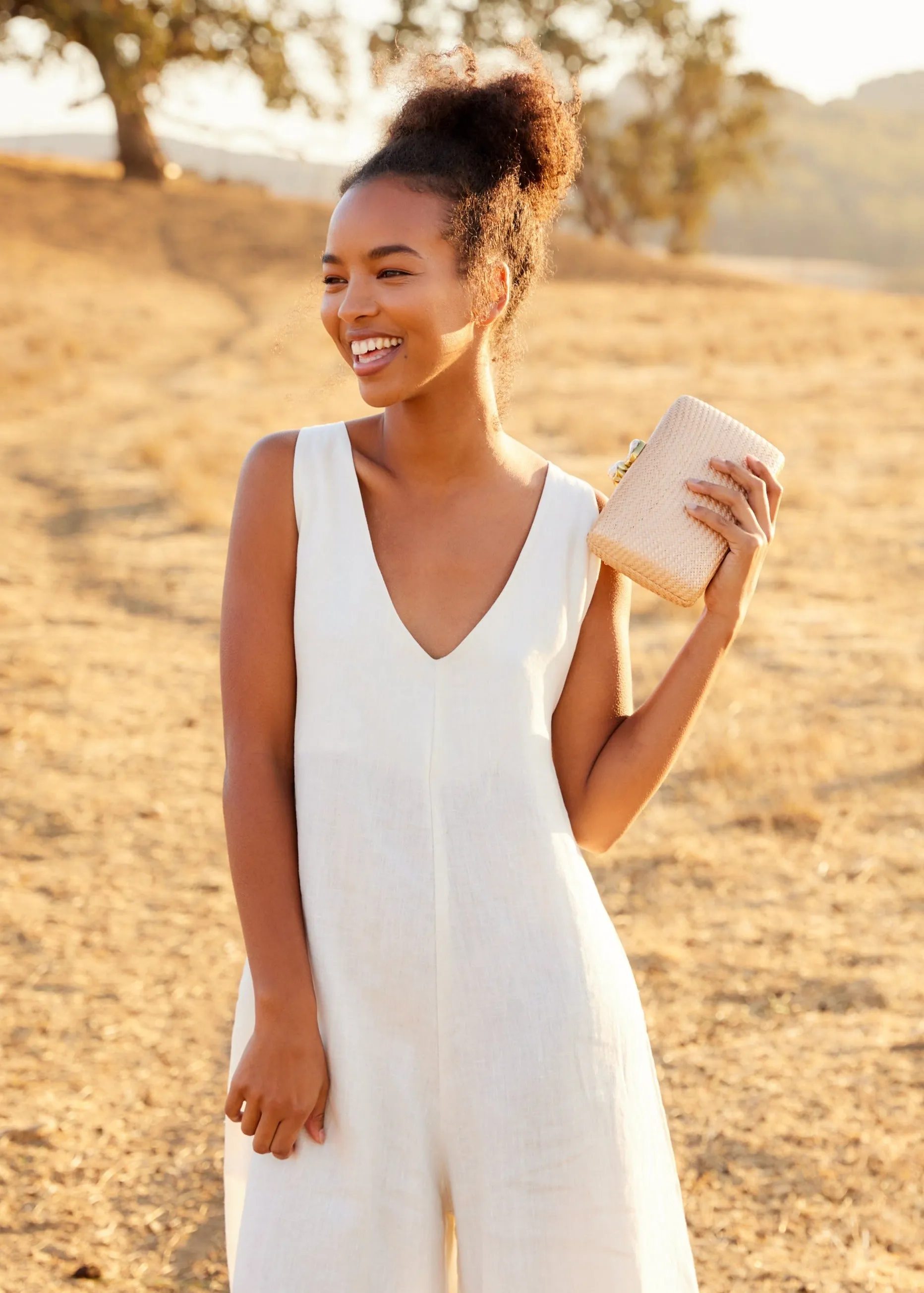 Jen clutch with white Stone