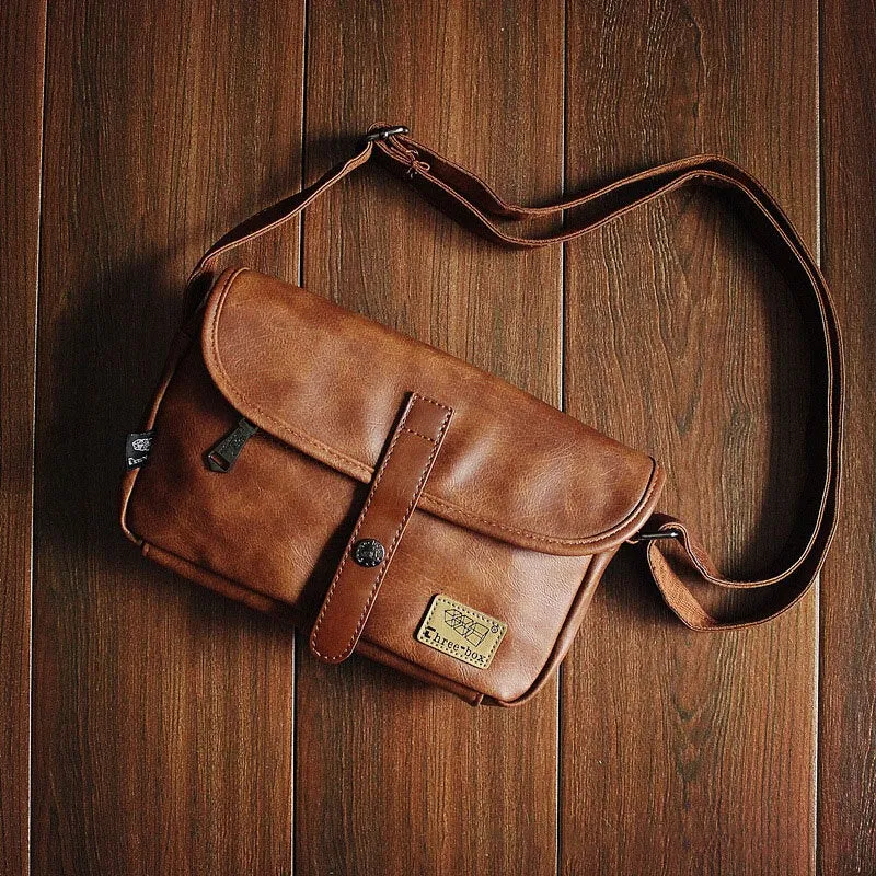 Men PU Leahter Solid Color Flap-Over Crossbody Bags Large Capacity Shoulder Bag Travel
