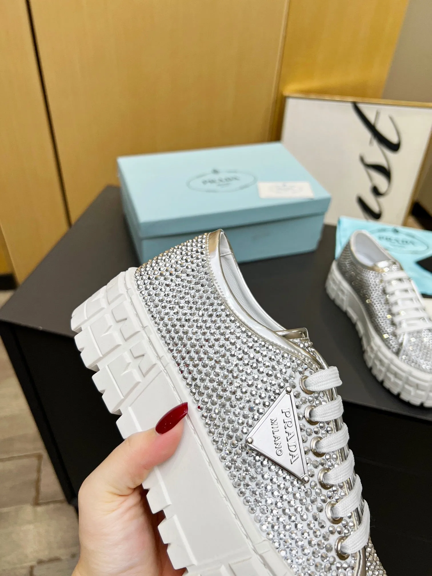 SE963 PRADA Double Wheel Sneakers / Size4-10