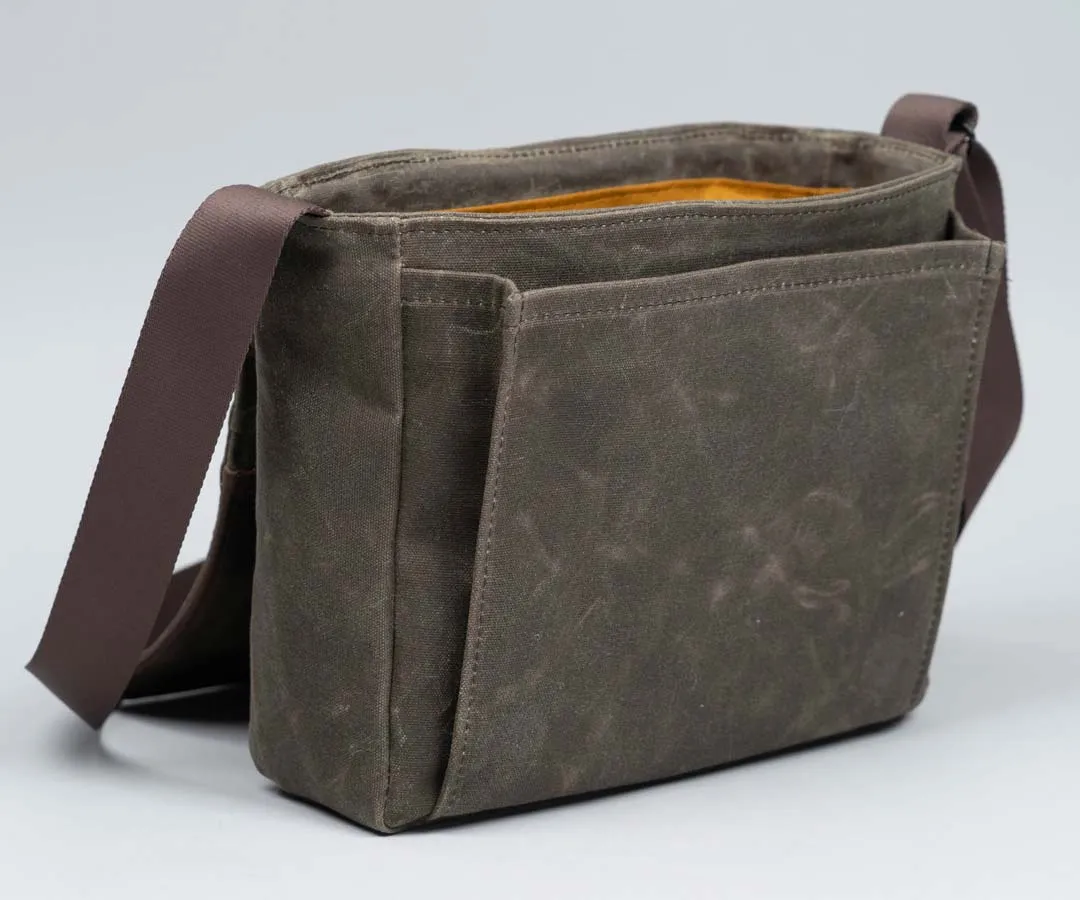 Shinjuku Messenger Bag