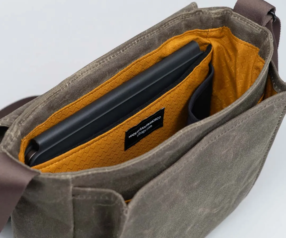 Shinjuku Messenger Bag